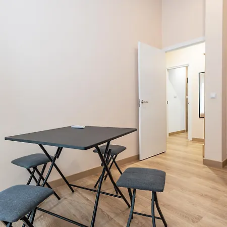 ゲストハウス The Clover 4*