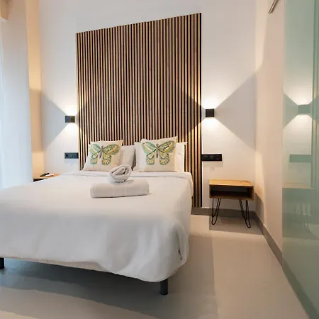 The Clover ゲストハウス