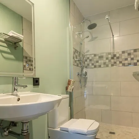 ゲストハウス The Clover セビリア