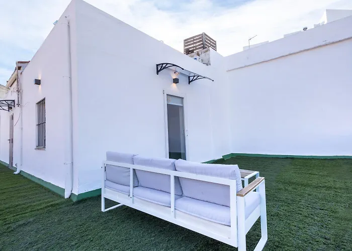 The Clover 4* Seville